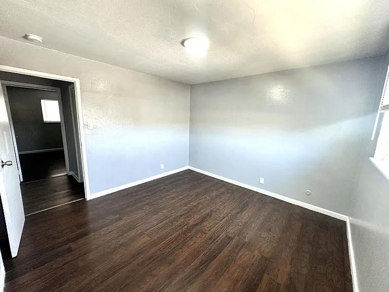 7123 Holly St — Photo 17