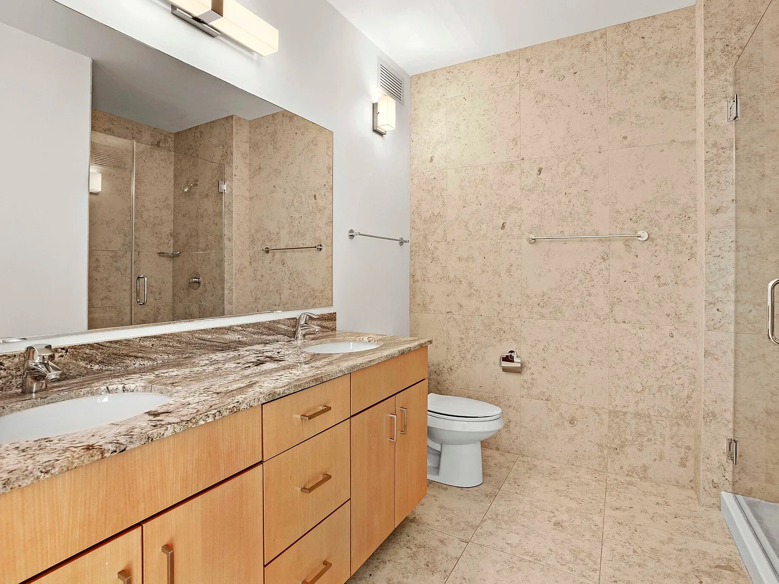 Beautiful Streeterville 2 Bedroom - Spacious — Photo 4