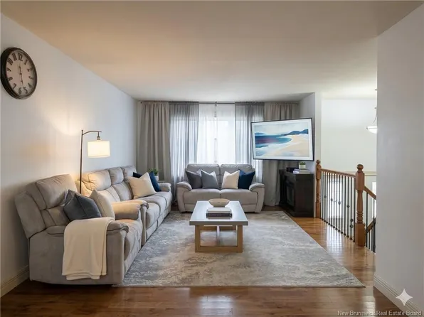 922 Bernard St, Dieppe, NB E1A 5A4