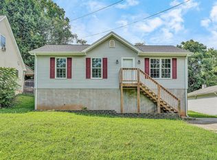 2624 Shull Rd NE, Roanoke, VA 24012