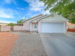 6515 Cleghorn Rd NW, Albuquerque, NM 87120