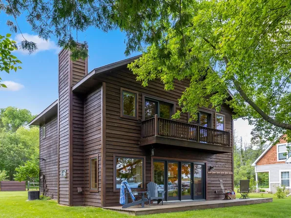 6902 N View Dr NW, Walker, MN 56484