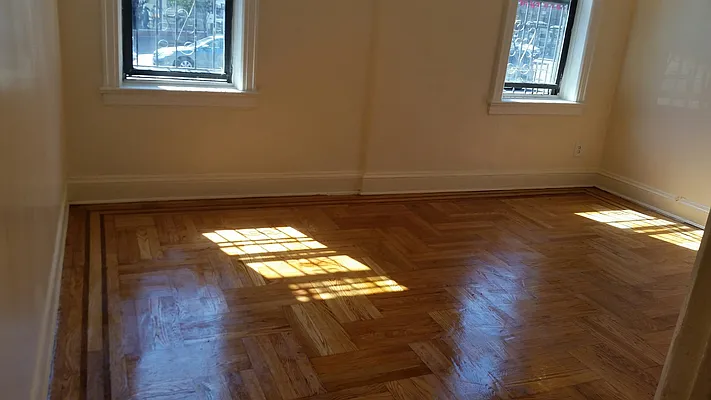 Rented by Lang Realty LLC | media 2