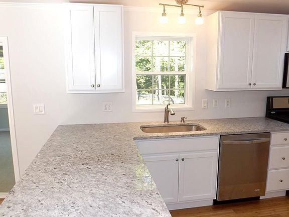 5th image of 5004 Island Dr