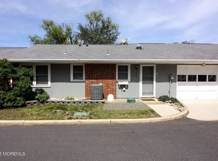 392 Picardy Ct #B, Lakewood, NJ