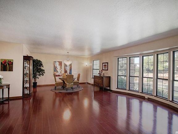 4th image of 120 Oak Canyon Way