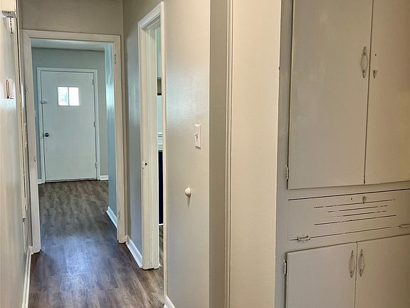 5th image of 3316 Loch Haven Rd