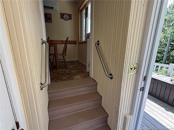 5th image of 225 Sisson Ridge Rd