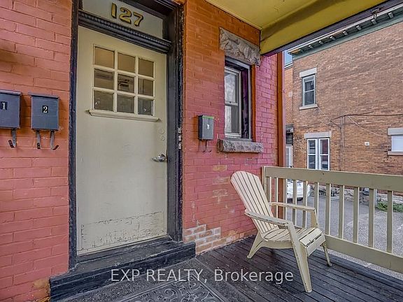 3rd image of 127 Osgoode St