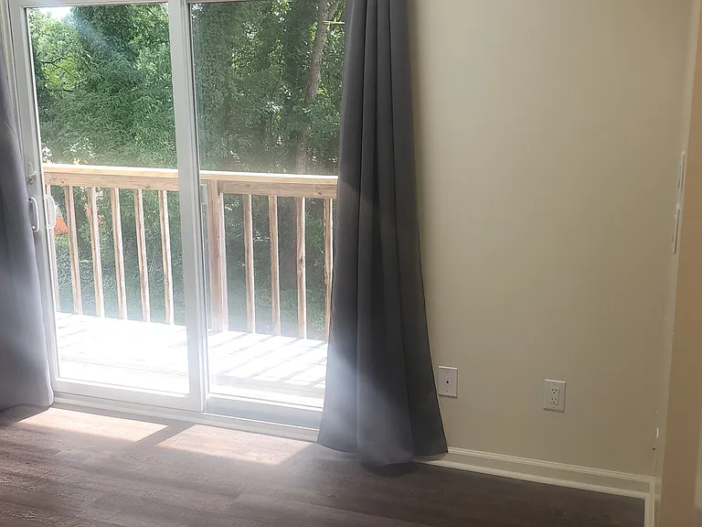 Livingroom/balcony from kitchen.