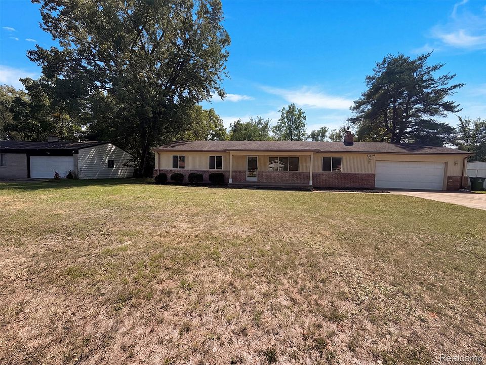 1st image of 467 Paragon Dr