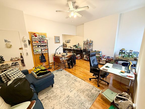 2nd image of 334 W 71st St APT 6