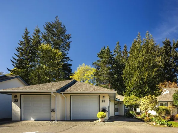 5156 Cordova Bay Rd #21, Saanich, BC V8Y 2X6