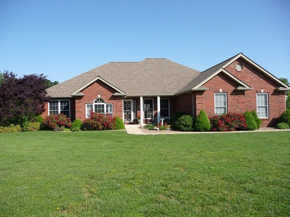 Nice Ranch with Walk Out!