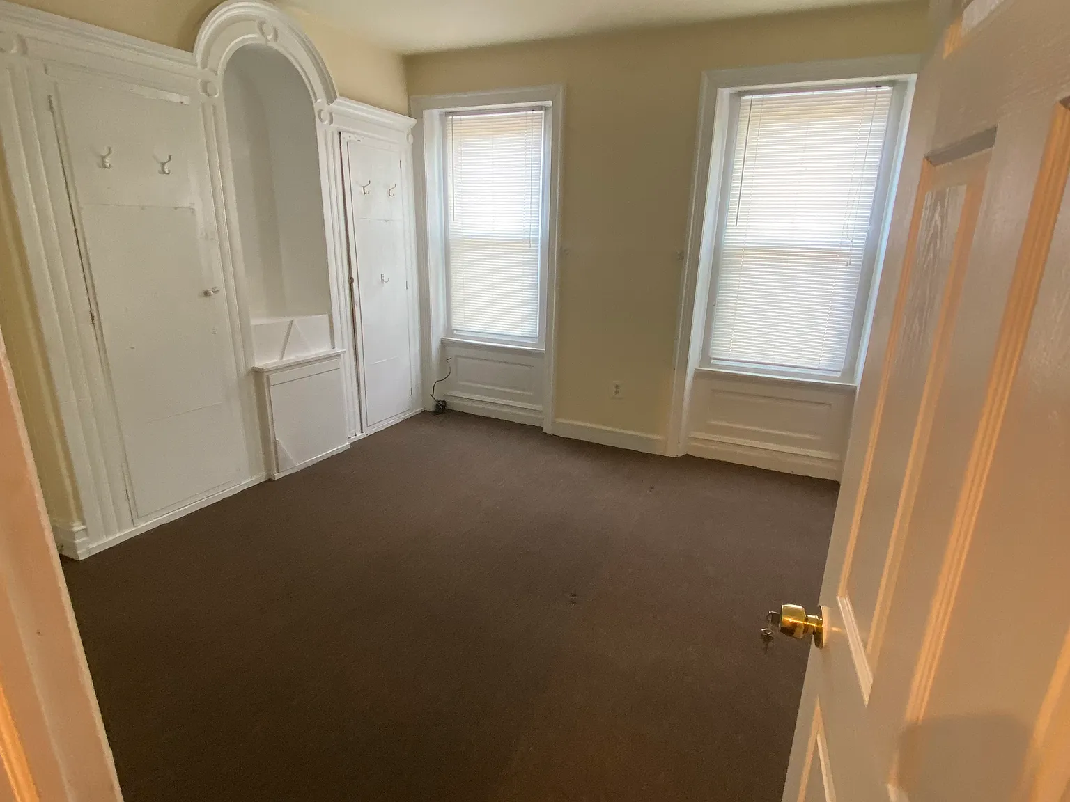 4 bed, 3200 sqft, $3,000 — Photo 3