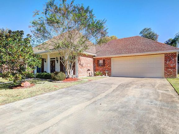 4th image of 500 Southlake Cir