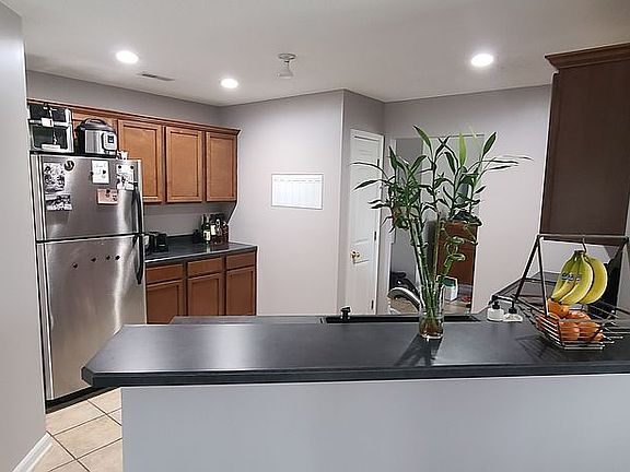 4th image of 805 Norman Dr