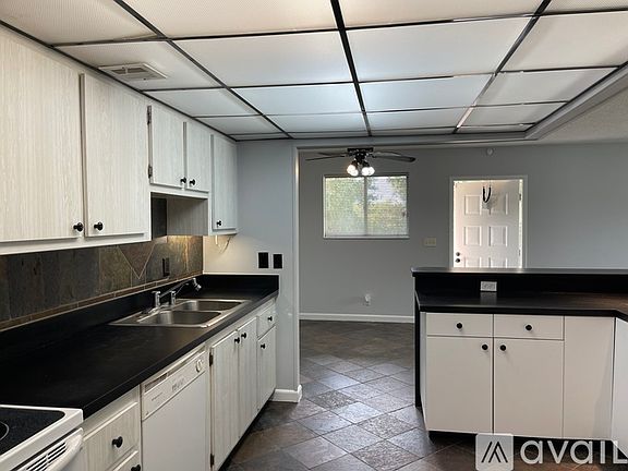 5th image of 1850 Fairview Villas Dr APT 3