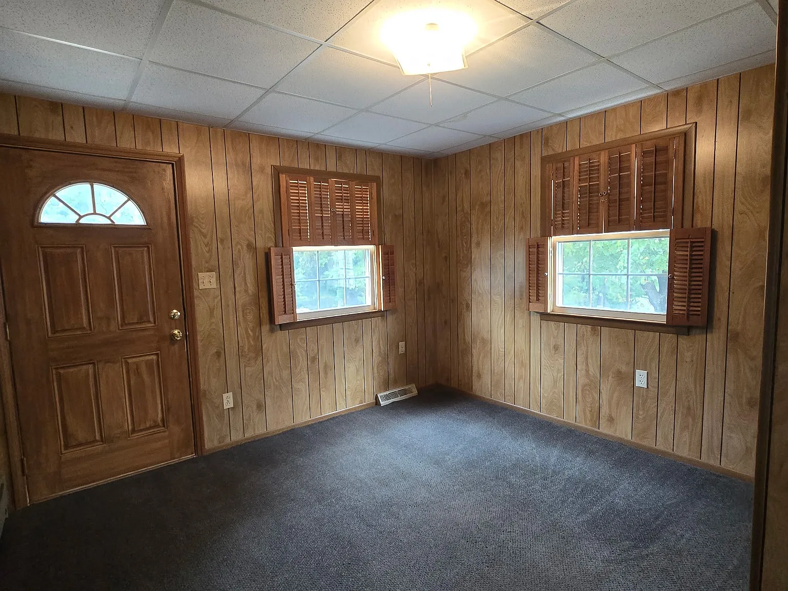 3 bed, 1690 sqft, $1,200 — Photo 3