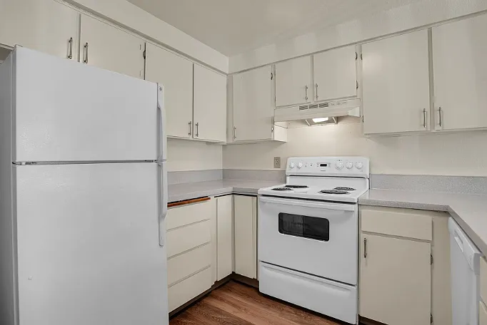 GARDEN COURT APTS.