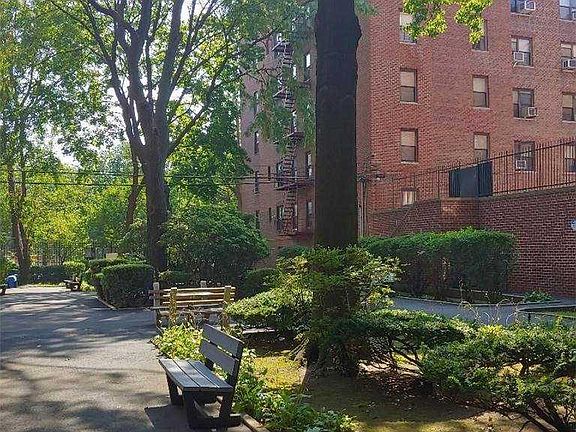 3rd image of 3225 88th St APT 210