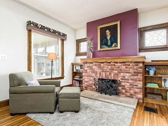5th image of 1363 Mulford Ave