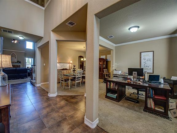 4th image of 10110 Sweet Willow Ln