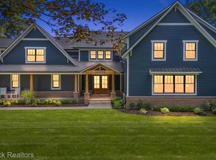 32550 Plumwood St, Beverly Hills, MI 48025