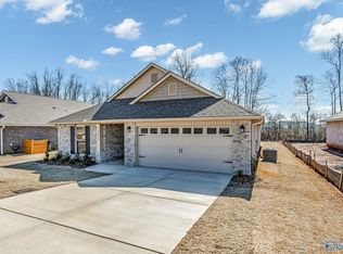 15334 Springbrook Trce, Athens, AL 35611