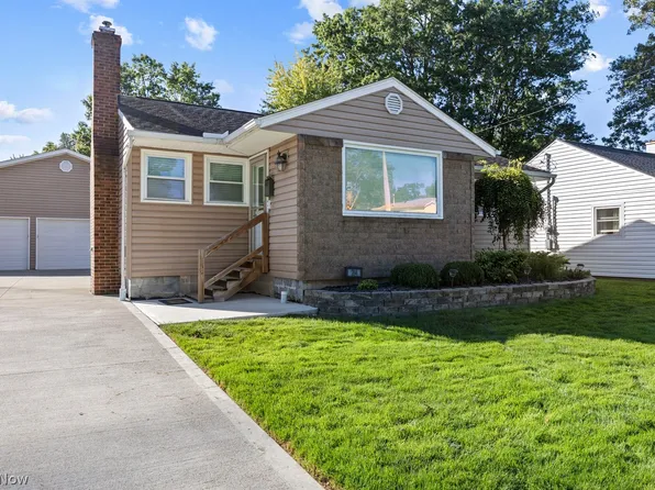 284 Longford Ave, Elyria, OH 44035