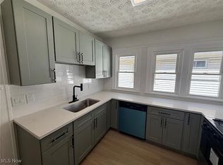 2191 Lincoln Ave, Lakewood, OH 44107