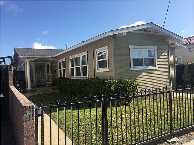 2nd image of 672 W 20th St