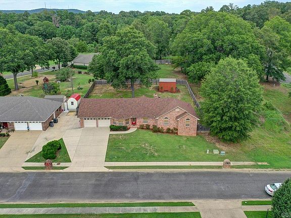 2nd image of 207 E San Mateo Dr