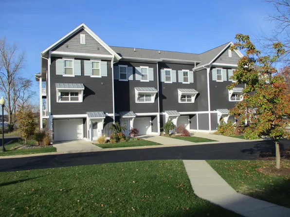 160 Keewatin Way #8, Douglas, MI 49406