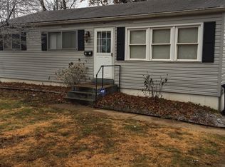 3421 Ranch Ln, Saint Louis, MO 63121