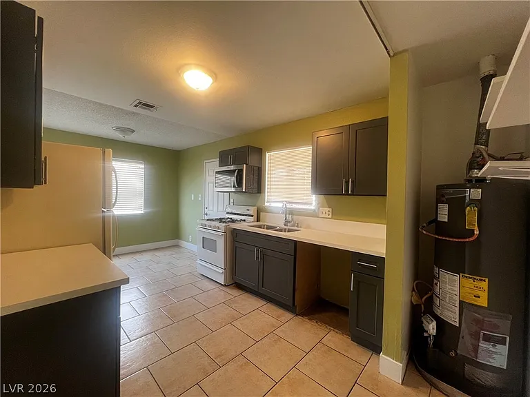 6311 Newville Ave — Photo 15
