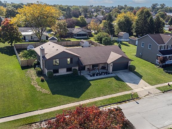 5th image of 527 Flanders Ave