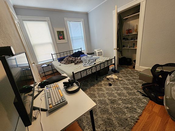 4th image of 8 8thth St #8