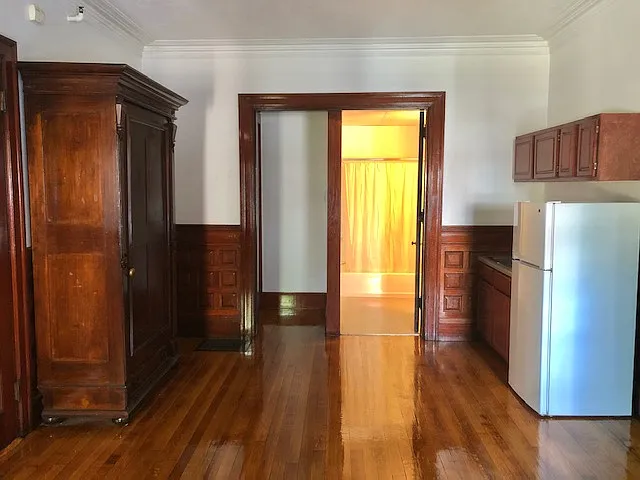 Building Photo - 1061 Beacon St #7