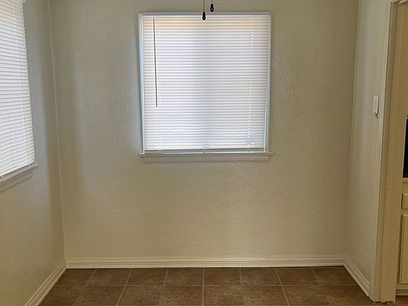 3rd image of 6201 Gifford Ave #7