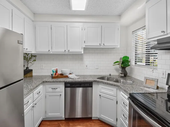 7445 Auburn Oaks Ct APT O, Citrus Heights, CA 95621