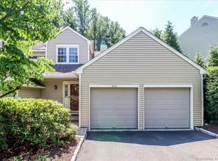 450 Pitkin Holw UNIT 450, Trumbull, CT 06611