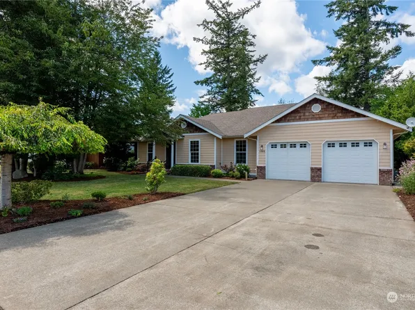 1303 Birchwood Drive, Everson, WA 98247