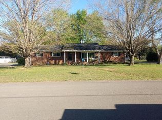 810 Brookhaven Cir, Shelbyville, TN 37160