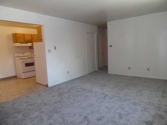4th image of 1603 Baker St #5