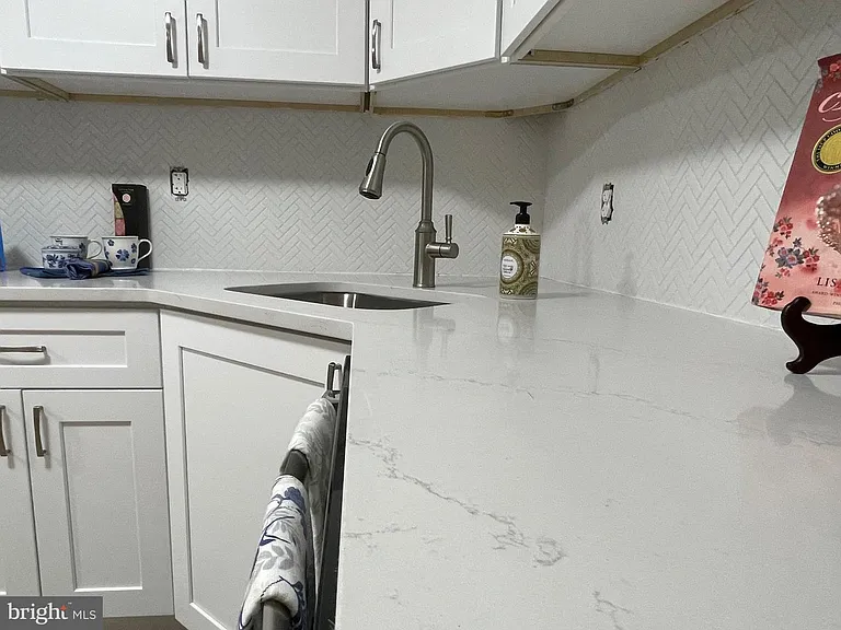 3339 Huntley Square Dr #T — Photo 18