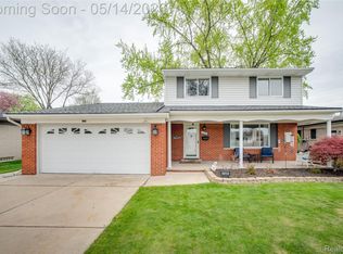 11226 Lorman Dr, Sterling Heights, MI 48312