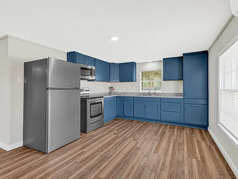 4568 Dunnam Rd #B — Photo 4