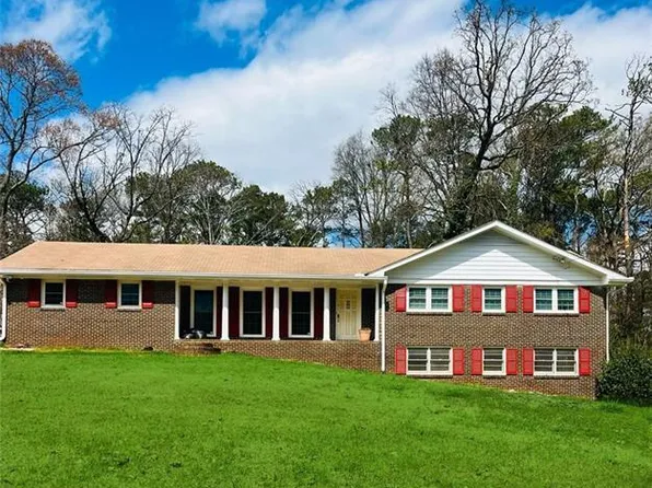 5235 Pounds Dr S, Stone Mountain, GA 30087