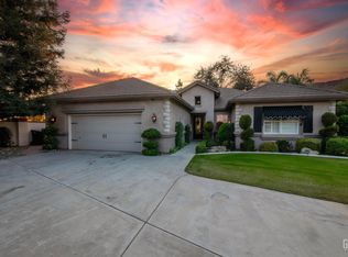 3223 Peace Rose St, Bakersfield, CA 93311